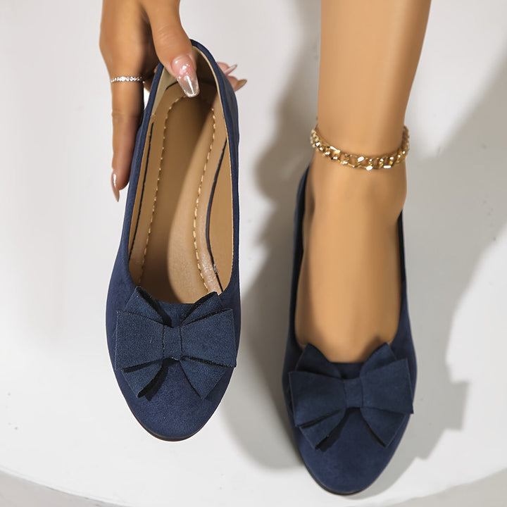 Versatile women's wedge shoes, slip-on design with a beautiful bow, merging style & comfort.
