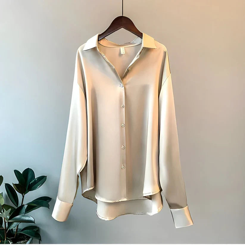 Chic long sleeve women's office blouse, elegant and loose fit. Perfect workwear fashion top for versatile style.