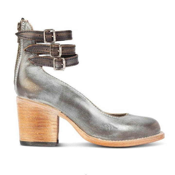 "Elegant women's block heel ankle boots in black, with round toe and back zipper, perfect for chic and comfortable wear."
