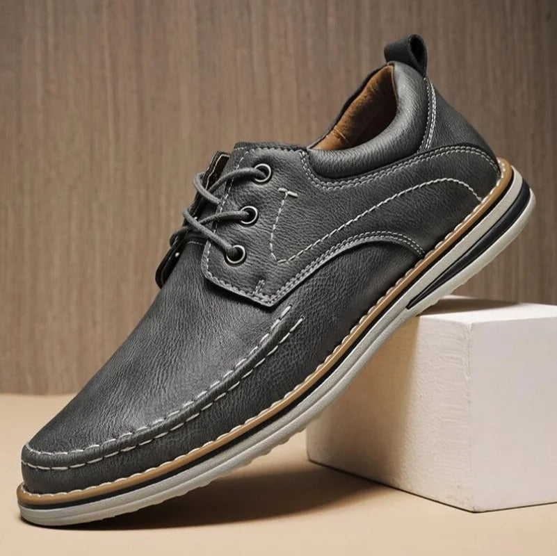 Men's versatile black leather moc toe casual Oxford shoes