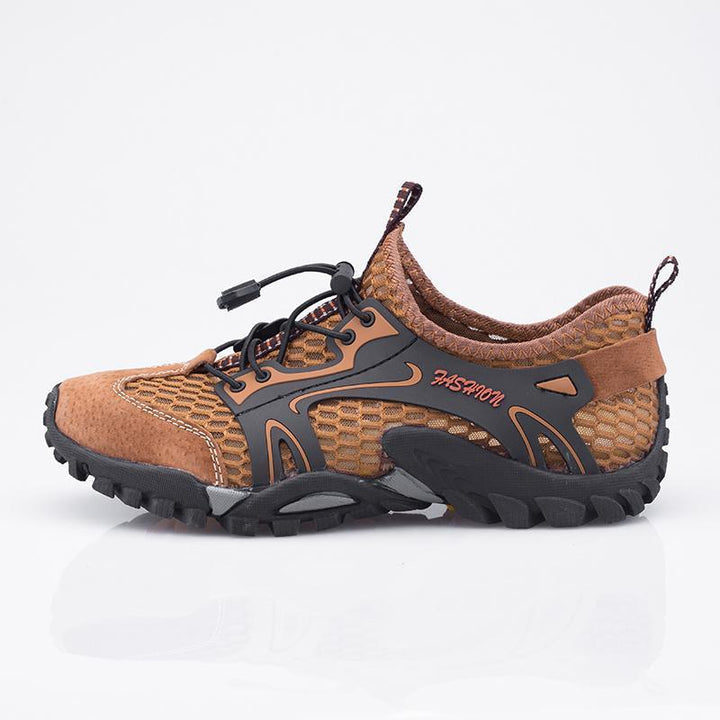 Men's casual waterproof shoes, combining style and function for urban and wilderness environments