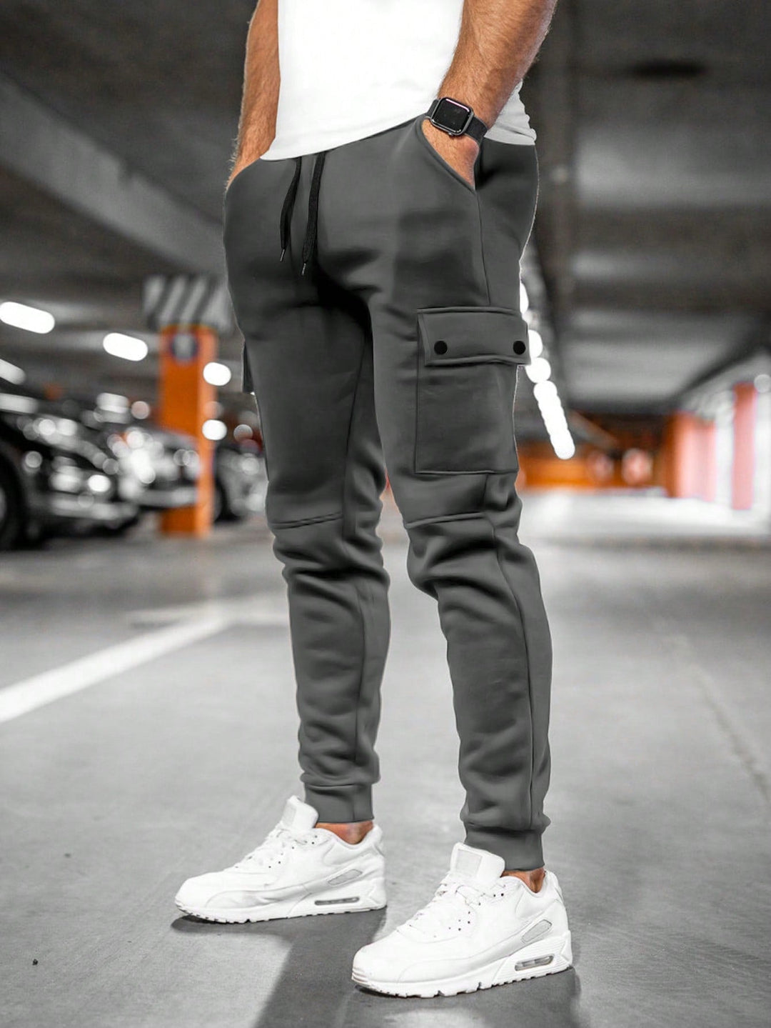 Men's slim-fit streetwear jogger pants for ultimate casual comfort & modern style.