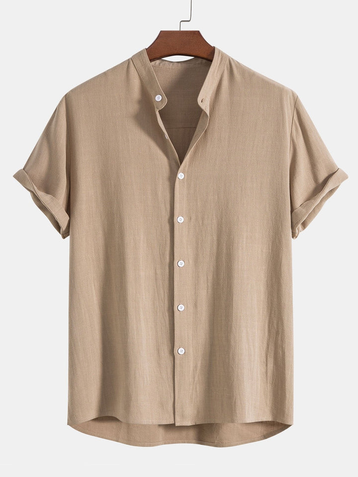 Versatile men's summer casual set: rolled cuffs shirt & comfortable pants. Ideal for relaxed wear & beach.