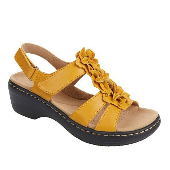 Aurelia women's retro summer sandals with orthopedic support. Fashionable wedge heel.
