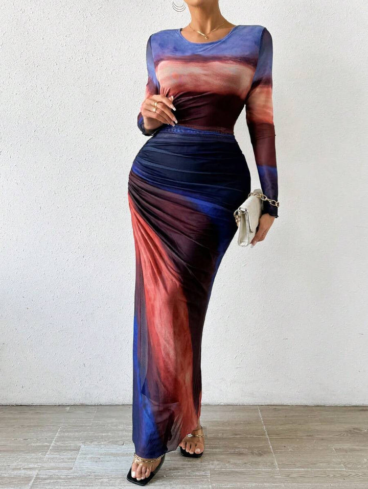 Figure-flattering women's long sleeve bodycon maxi dress. Elegant evening or party outfit.