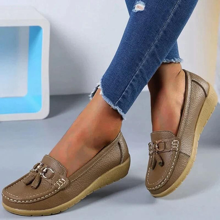 Versatile women's comfort loafers. Orthopedic slip-on flats for casual or dressy casual occasions, with foot support.
