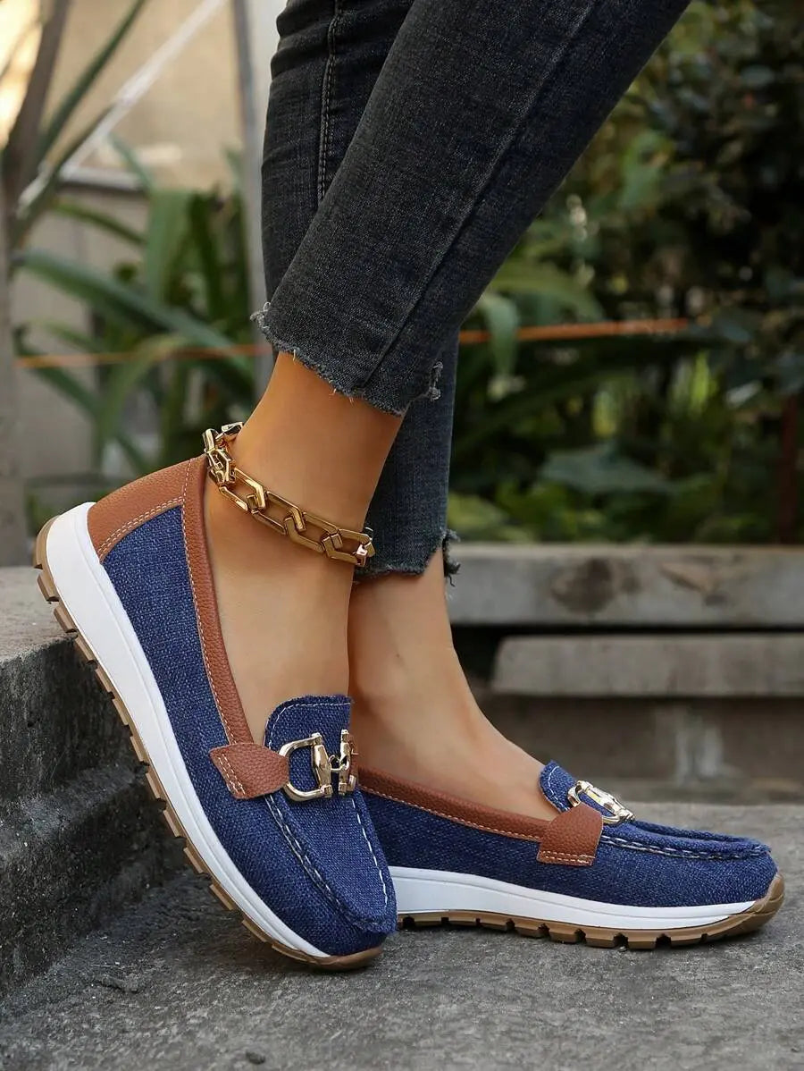 Everyday women's slip-on loafers, combining non-slip safety with orthopedic comfort.
