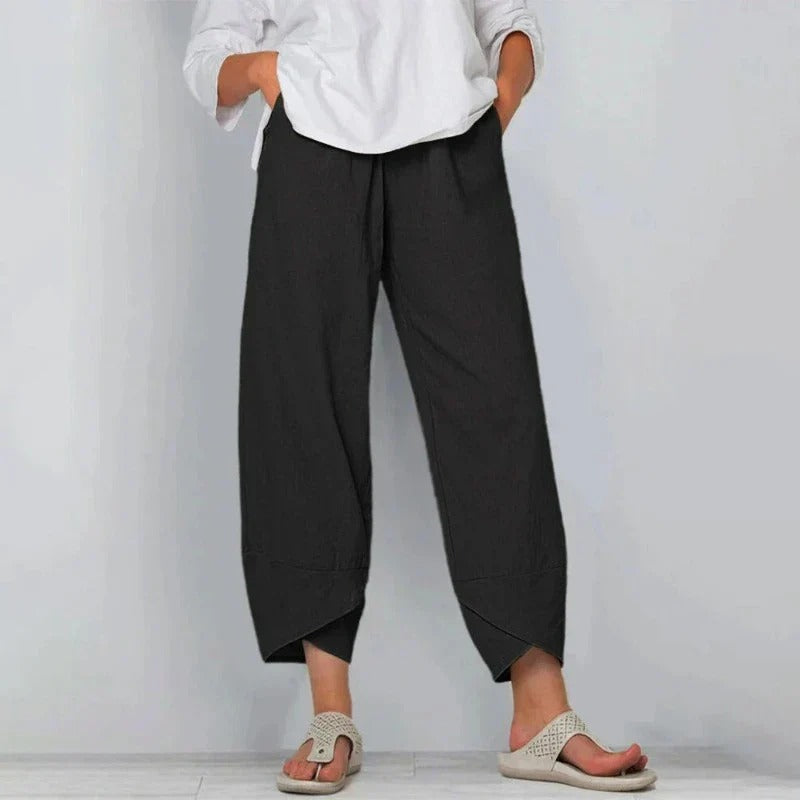 Fashionable women's relaxed high-waisted wide-leg pants. Ideal for a comfortable, stylish, and modern casual look.