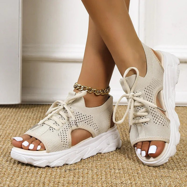 Women's comfortable lace-up platform sandals, open-toe style for breathability & adjustable fit for comfort.