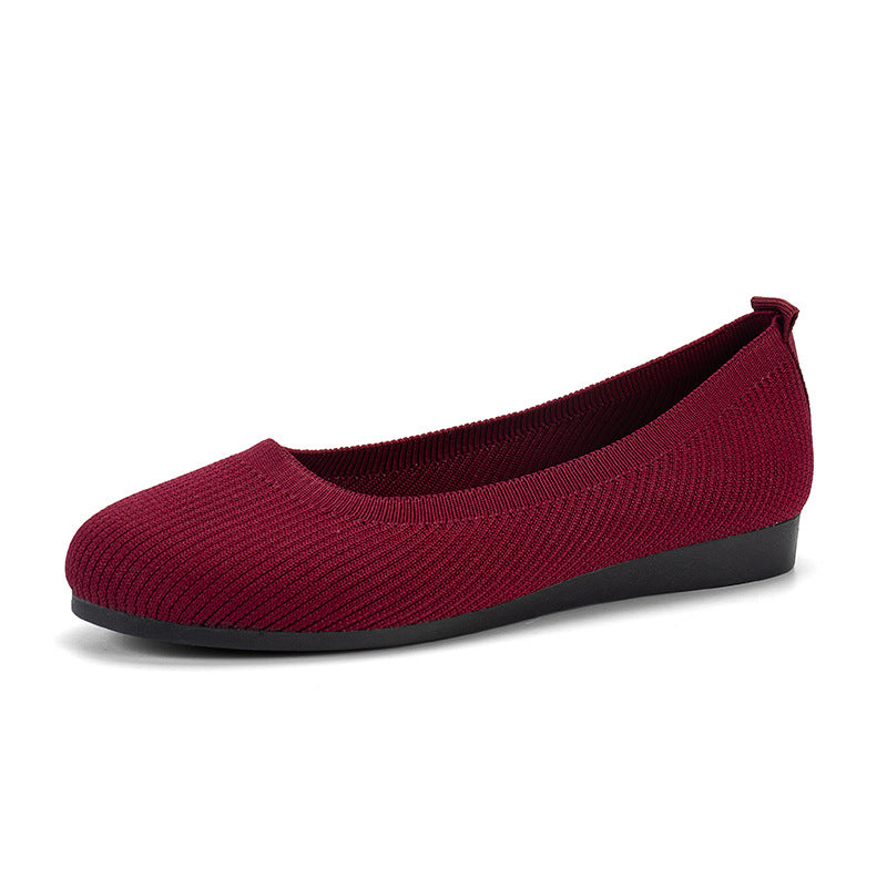 Stylish women's flats, orthopedic design ensures comfortable and supportive wear for busy days.