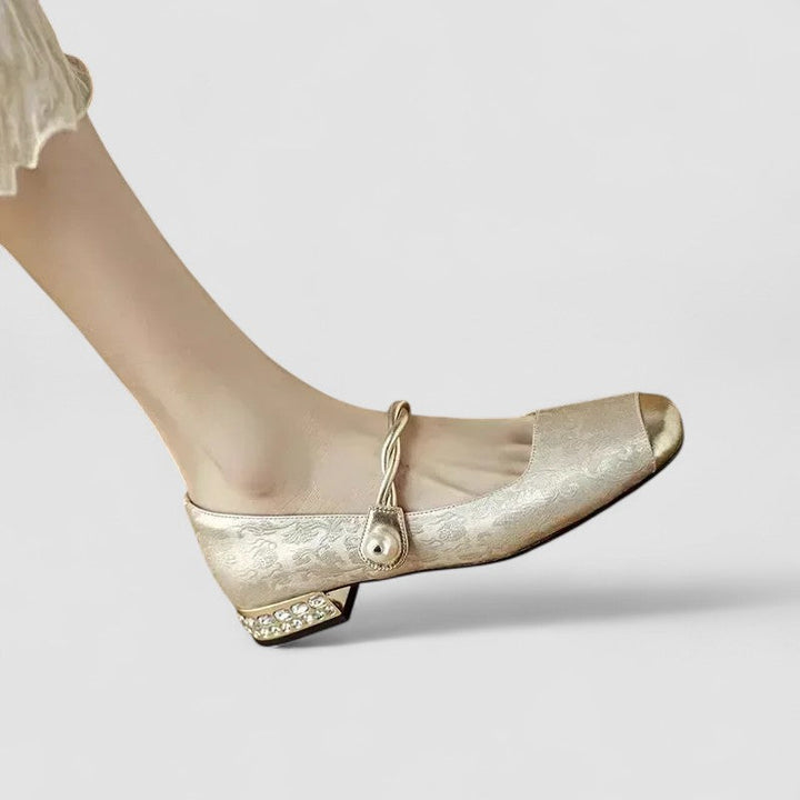 Women's orthopedic Mary Jane shoes, vintage elegant comfort, perfect for daily wear with foot support.