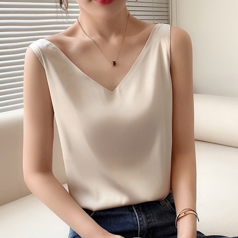 Women's summer fashion: relaxed fit V-neck satin tank top, a must-have elegant staple.